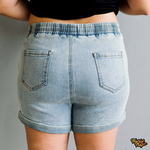 Load image into Gallery viewer, Women&#39;s Denim Shorts in &#39;Blue&#39;
